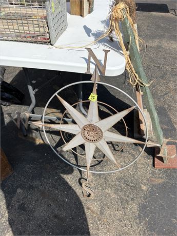 Compass Decor