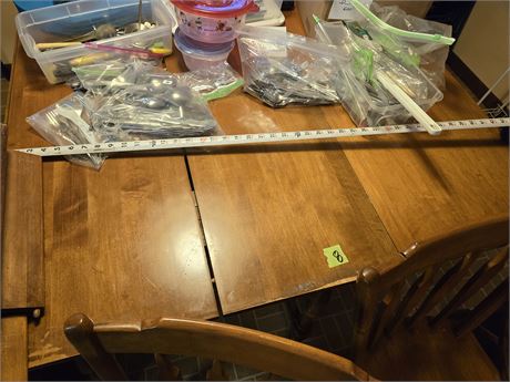 Kitchen Table and 4 Chairs