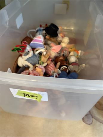 Annalee Dolls