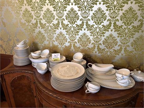 Vintage Royal M China Set