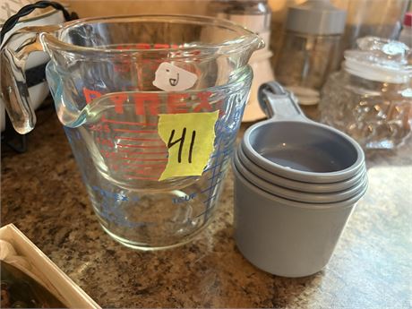 Pyrex, Measuring Cups