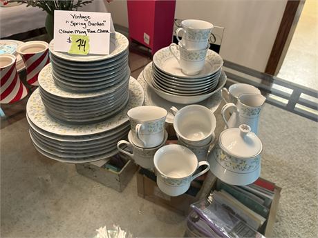 China Set, Crown Ming Spring Garden