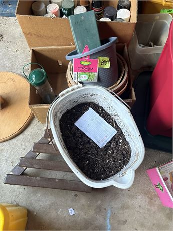 Flower Pots, Feeder, Plant Stand
