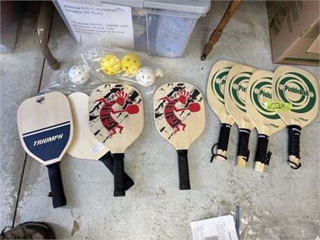 Pickle Ball Paddles