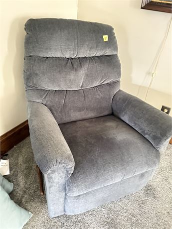 LayZBoy Recliner, Good Condition